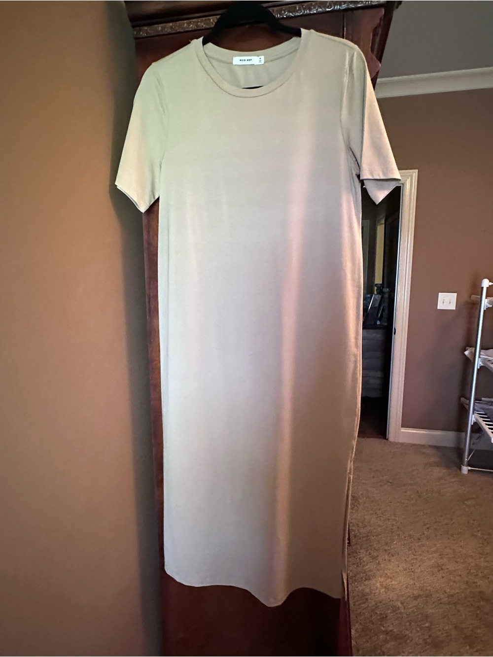 Mod Ref Tan Short-Sleeve Midi Crewneck Dress